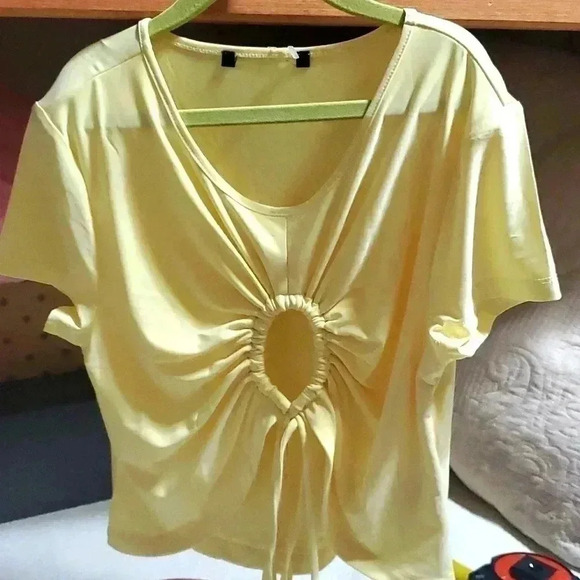 F21 Yellow top - Picture 1 of 5